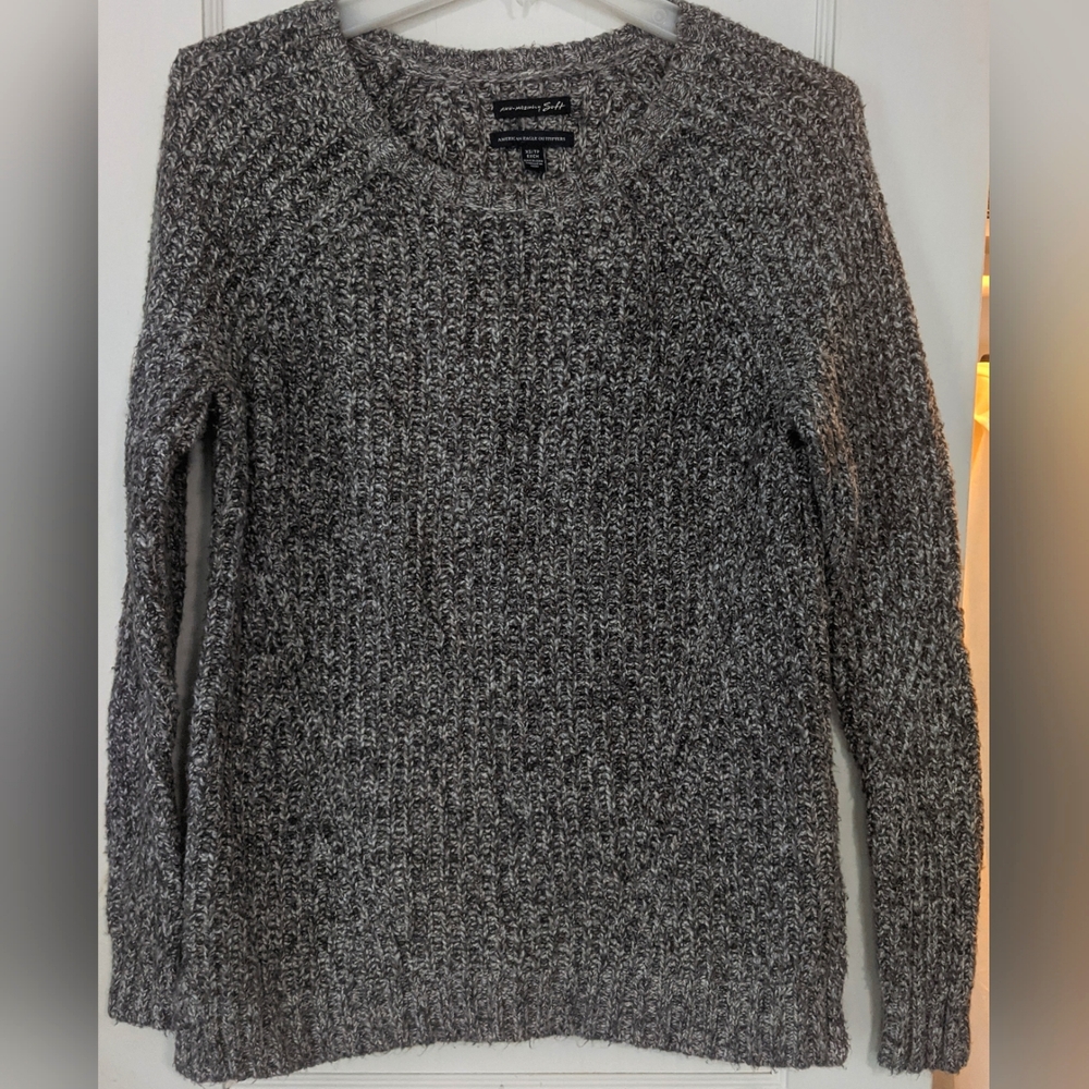 American Eagle Women's Sweater